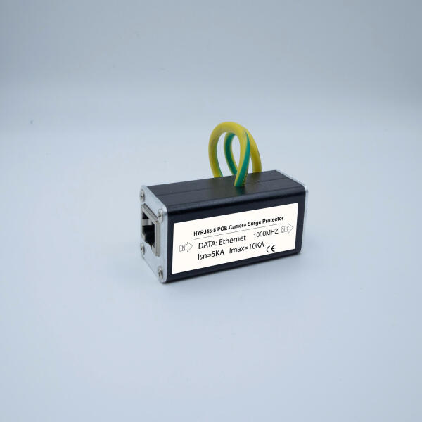 thiet-bi-chong-set-tin-hieu-hyrj45-8-poe