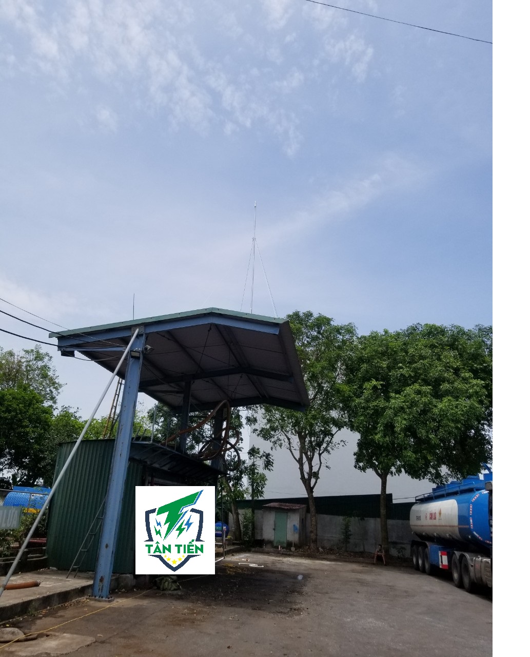 Lap-dat-chong-set-he-thong-cay-xang-dau-hoang-trong-thai-binh