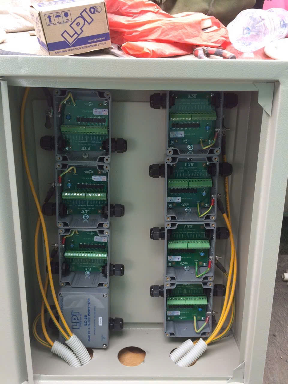 chong-sét-loadcell-tram-can-dien-tu