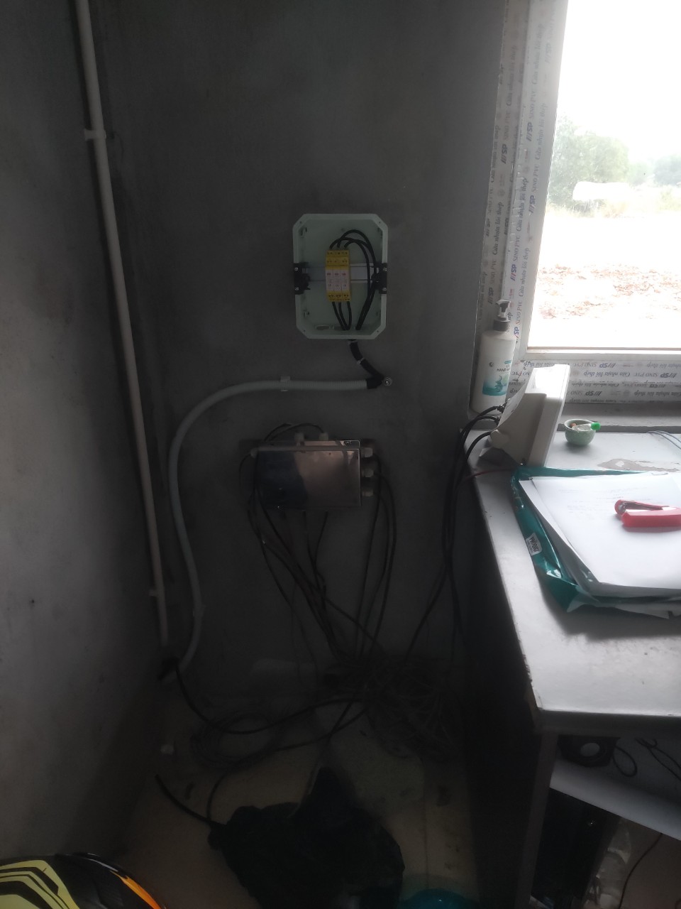 lap-dat-thiet-bi-chong-set-loadcell-tram-can