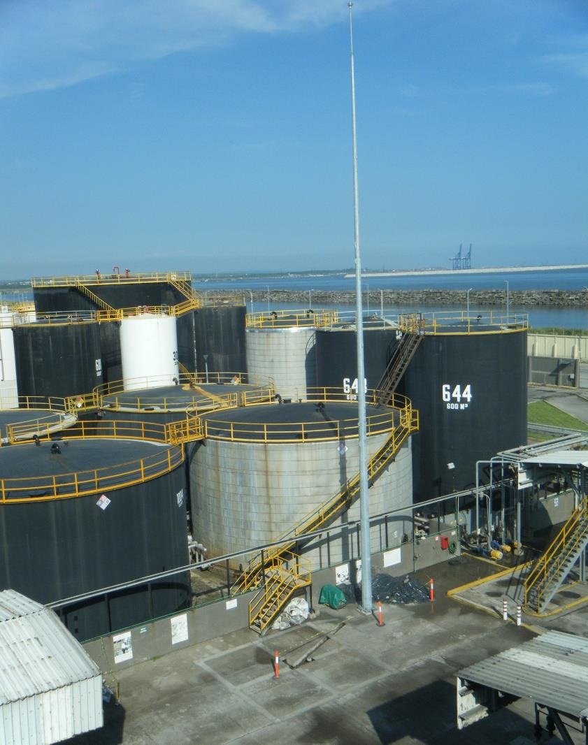 thi-cong-chong-set-nha-may-loc-dau-hoa-chat